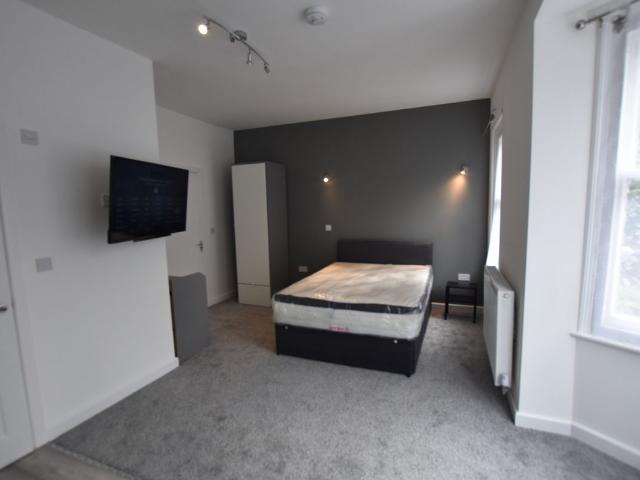 Studio for rent in Peterborough