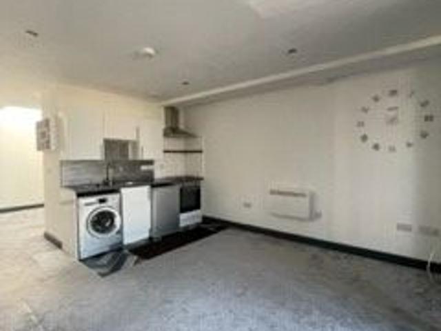 Studio for rent in Bradley, Pendle