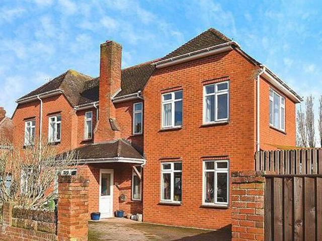 House for sale in Cowick, Exeter