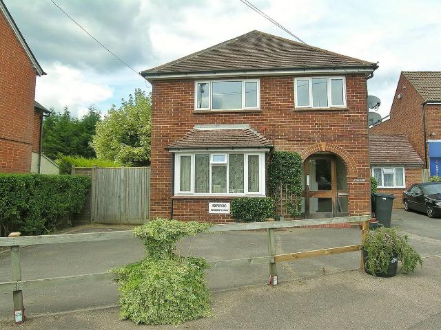 Apartment for rent in Woking, Surrey