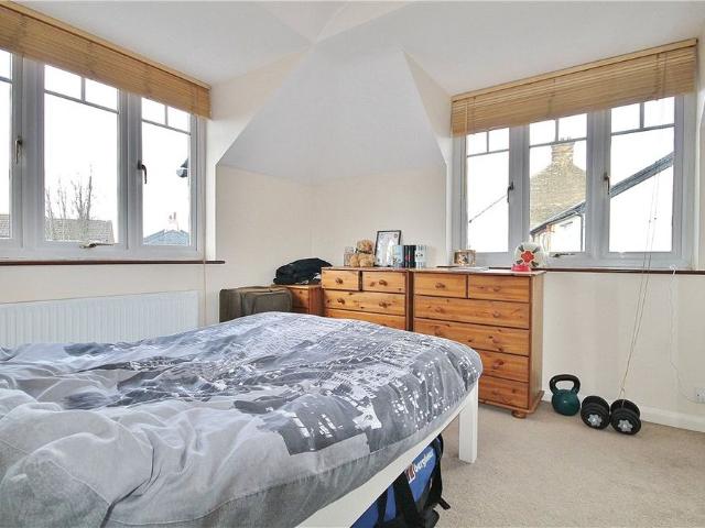 Apartment for rent in Woking, Surrey