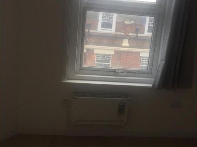 Studio for rent in London Borough of Ealing, Hanwell