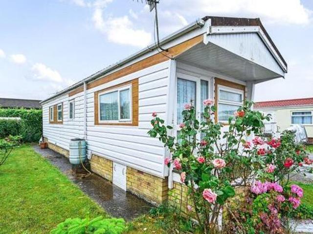 House for sale in Fishersgate, West Sussex