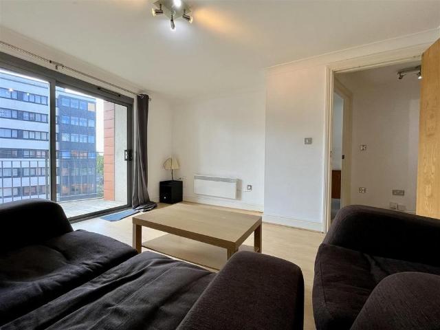 Apartment for rent in Park Central, Birmingham