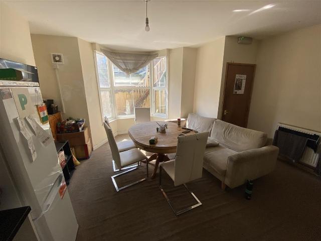 Room for rent in Pontypridd, Wales