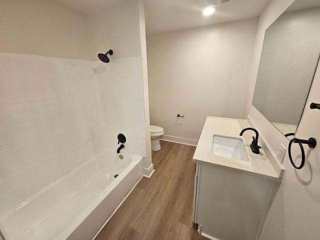 Apartment for rent in Canoga Park, California