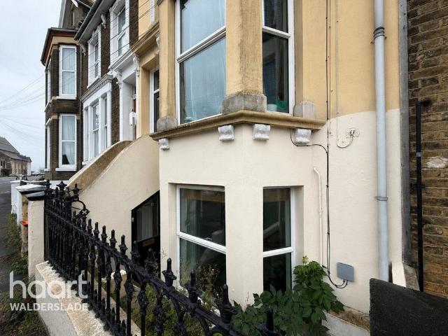 Apartment for rent in Minster-on-Sea, Oad Street