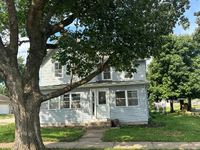 House for sale in Linn, Iowa