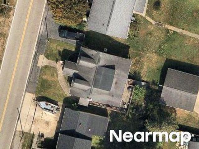 House for sale in Brookfield, Ohio