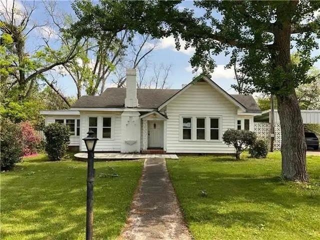 House for sale in Ashford, Alabama