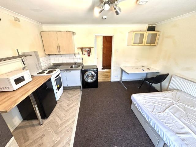 Apartment for rent in Pontypridd, Wales