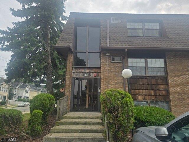 Condo for sale in Passaic, New Jersey
