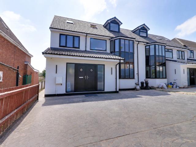 House for rent in West Midlands
