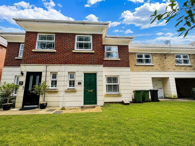 House for rent in Dettingen Park, Deepcut