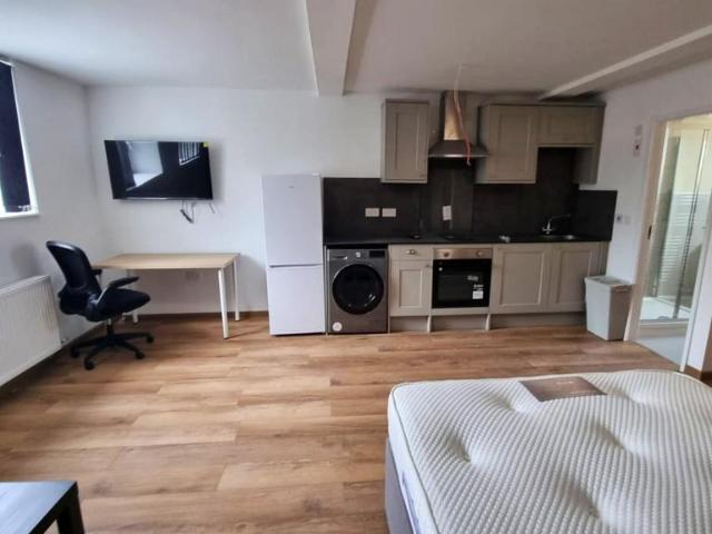 House for rent in Greaves, Bare