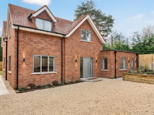 House for rent in Sunninghill and Ascot, South Ascot