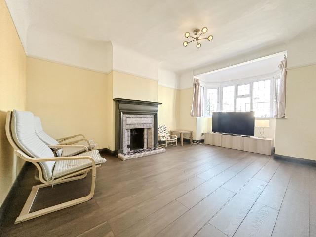 Apartment for rent in Lonesome, Greater London