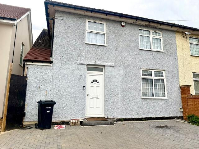 House for rent in Hainault, Greater London
