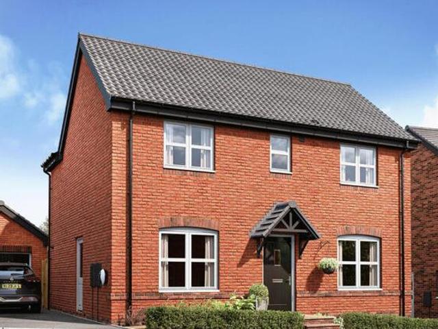 House for sale in Redditch, Worcestershire
