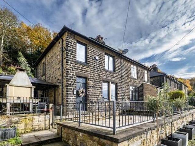 House for sale in Holmfirth, West Yorkshire