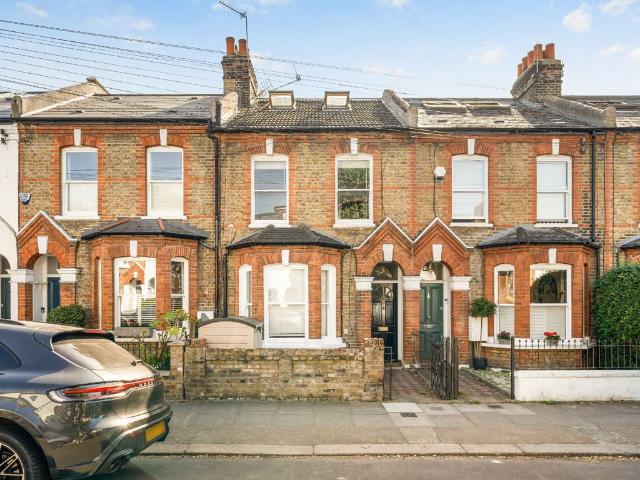 Apartment for rent in Earlsfield, Greater London
