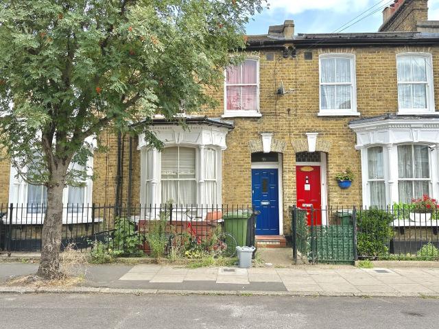 House for rent in London Borough of Lewisham, Greater London