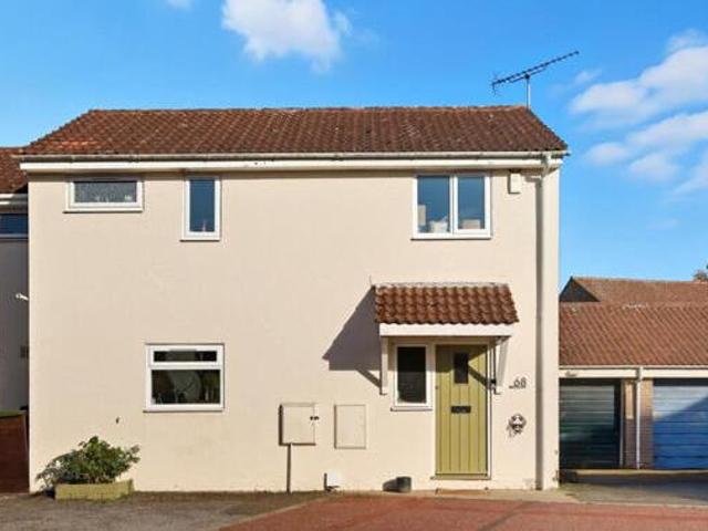 House for sale in Navestock Side, Essex