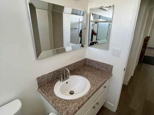 Apartment for rent in Canoga Park, California