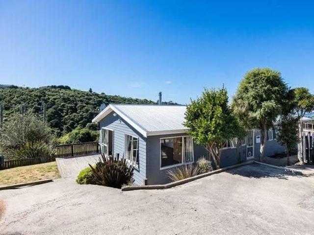 House for rent in Otakou