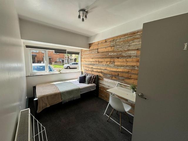 Room for rent in Feckenham, City Of Bristol