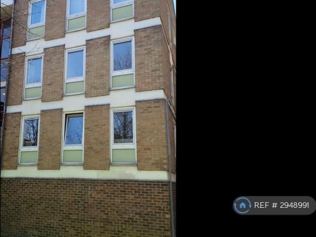 Apartment for rent in Norbiton, Greater London