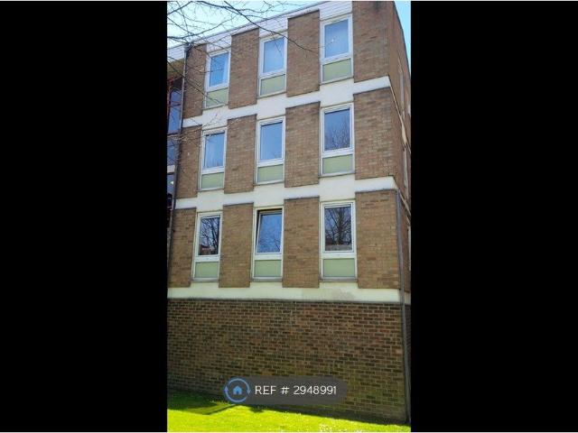 Apartment for rent in Norbiton, Greater London
