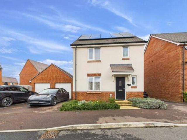 House for sale in Gloucester, Gloucestershire