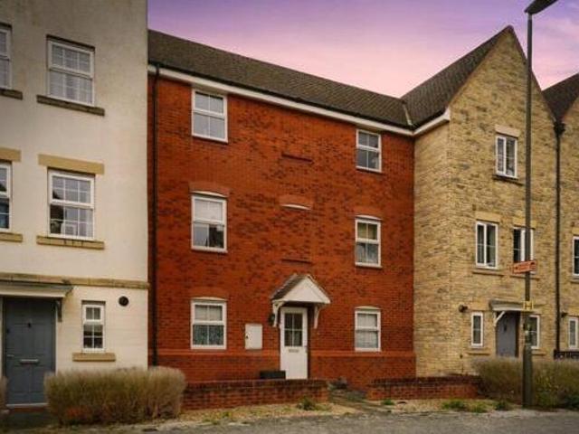 House for sale in Gloucester, Gloucestershire