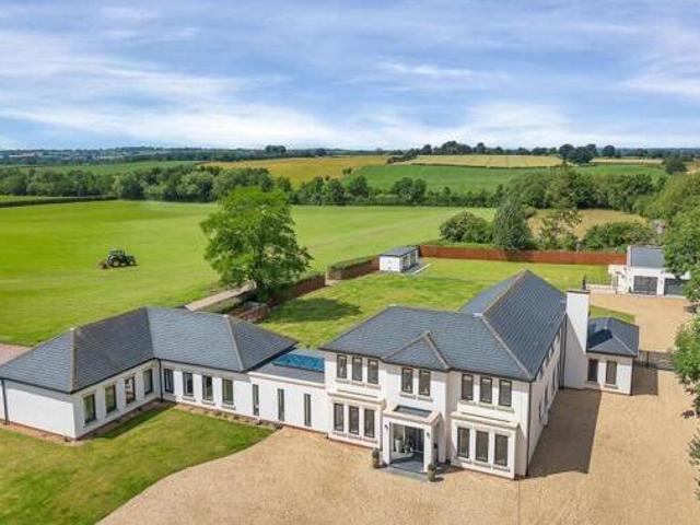 House for sale in Baswich, Staffordshire