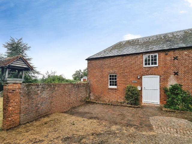 House for rent in Painter's Forstal, Oad Street