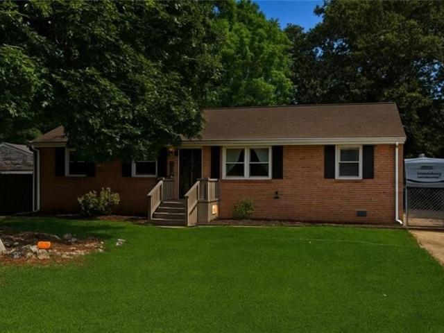 House for sale in Hampton House for sale in Hampton
