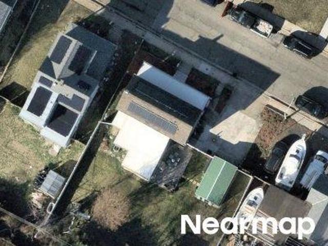 House for sale in Gibsonton, Maryland