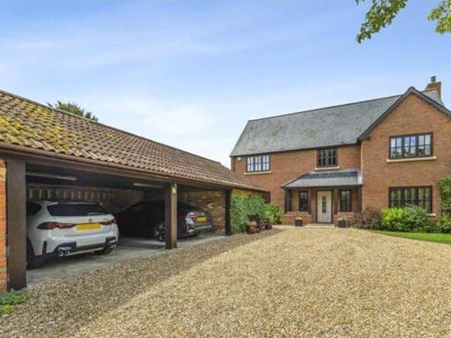 House for sale in Chippenham, Wiltshire