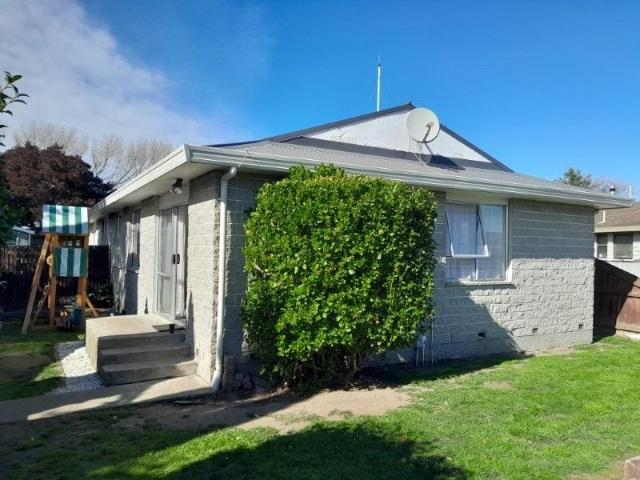 House for rent in Chaslands, Canterbury