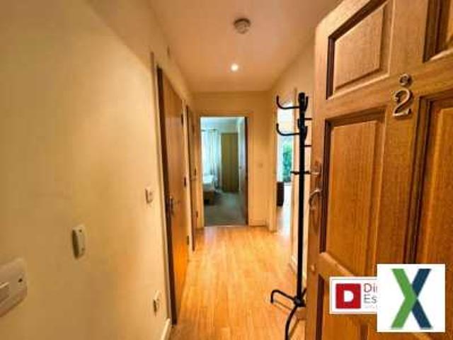 Flat for sale in Stratford