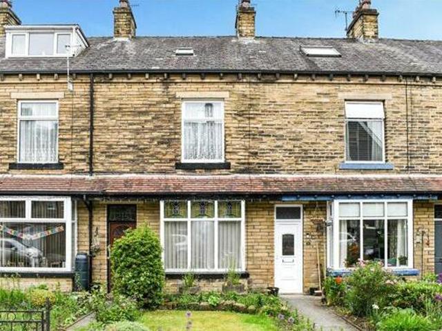 House for sale in Priestthorpe, Crossflatts