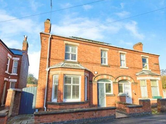 House for sale in East Midlands