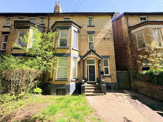 Apartment for rent in Calderstones