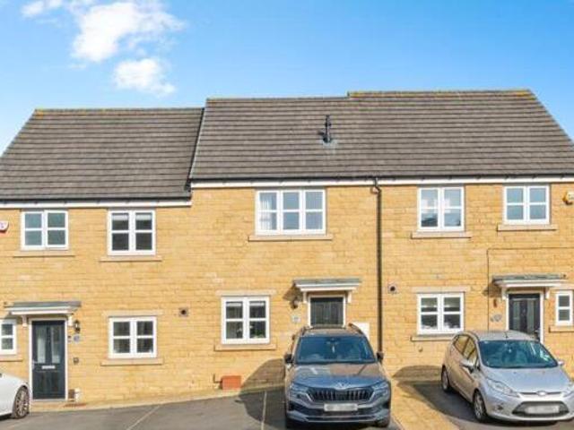 House for sale in Greengates, West Yorkshire