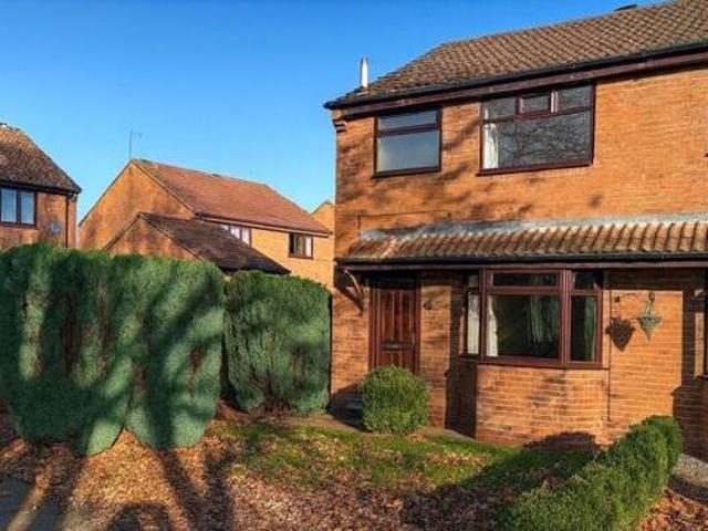 House for sale in Deepcut, Surrey