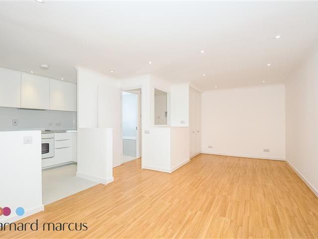 Apartment for rent in Fulham, Walham Green