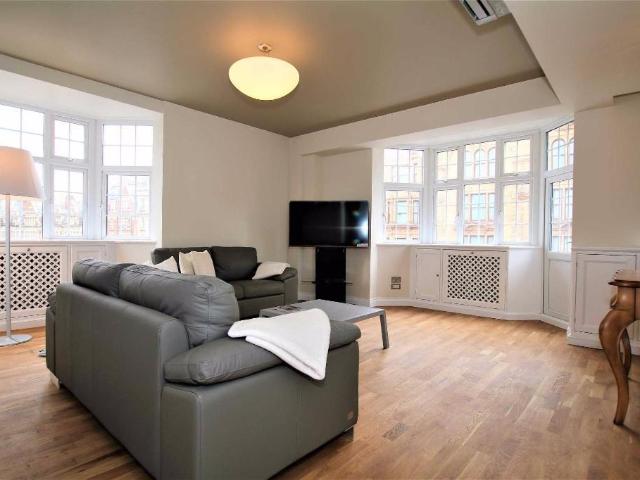 House for rent in Knightsbridge, Greater London