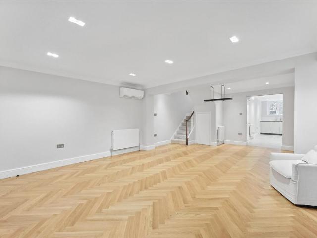 House for rent in Chelsea, Greater London