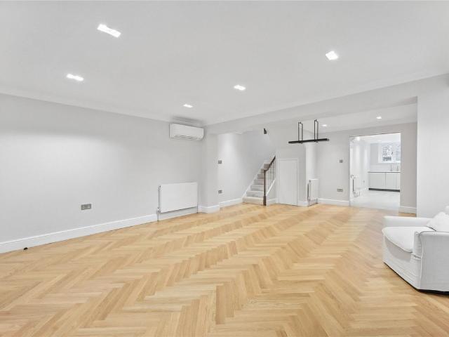 House for rent in Chelsea, Greater London